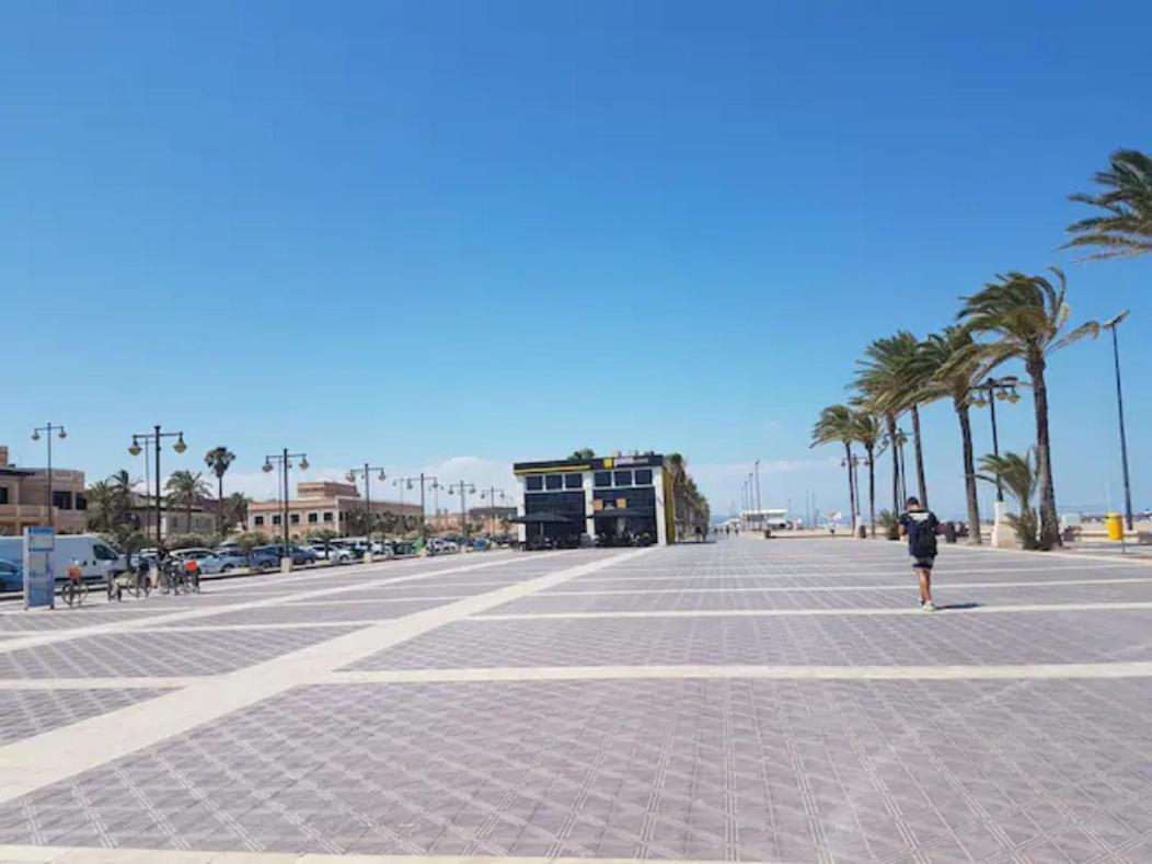 Reina Playa Lejlighed Valencia Eksteriør billede